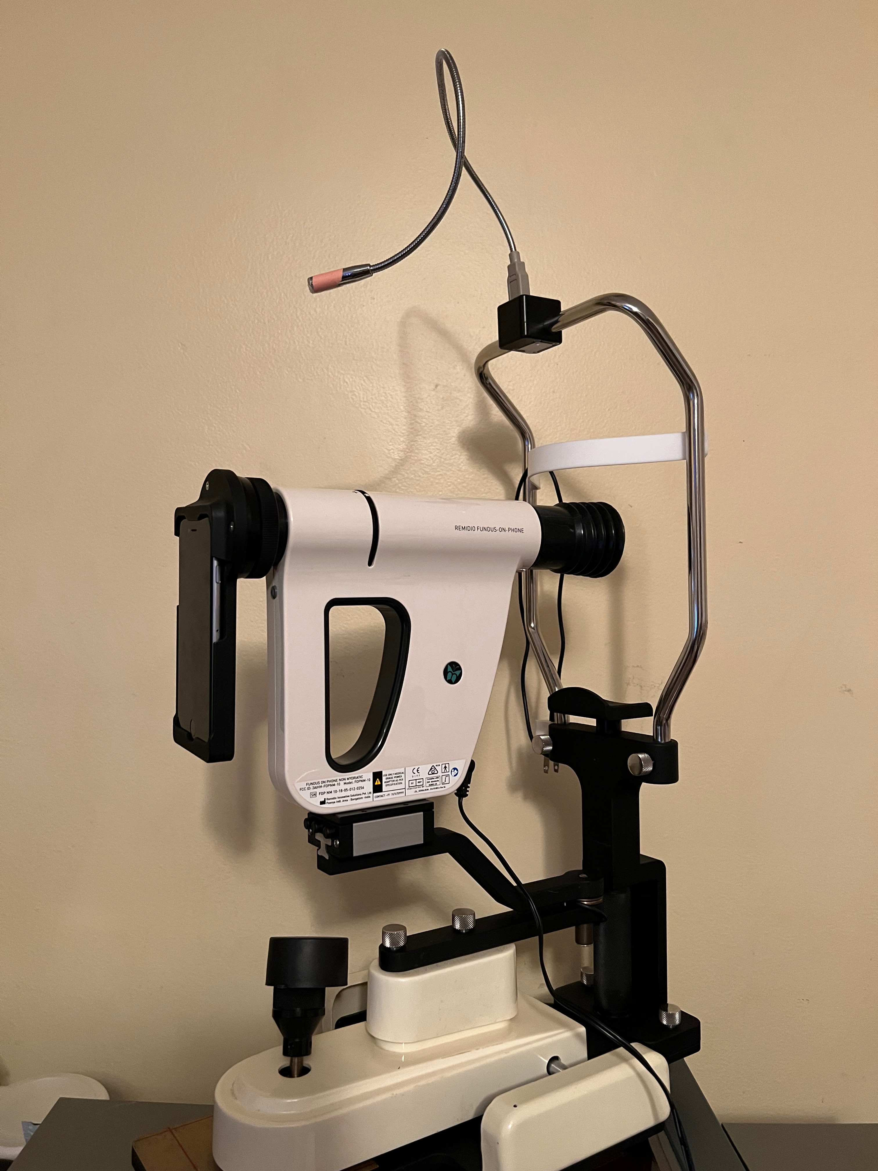 Remidio FOP NM-10 Non-Mydriatic Fundus Camera + Chinrest + Cases